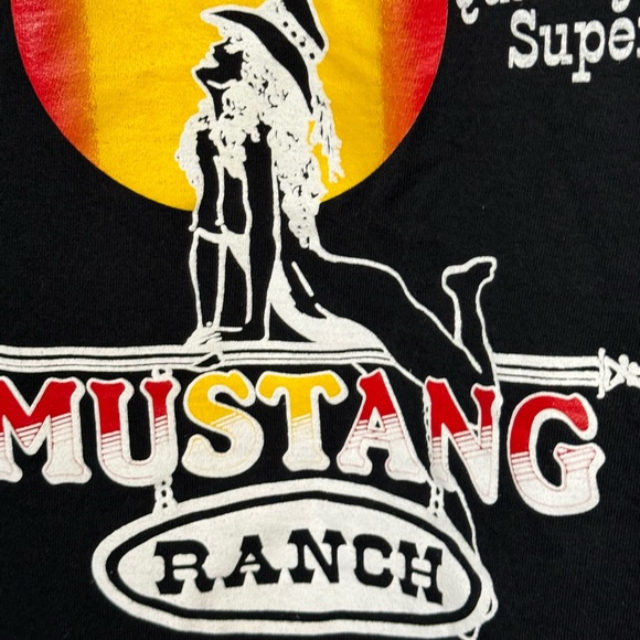 Vintage Mustang Ranch Quality Control Supervisor Men’s L T-Shirt RARE MINTY - Picture 4 of 5